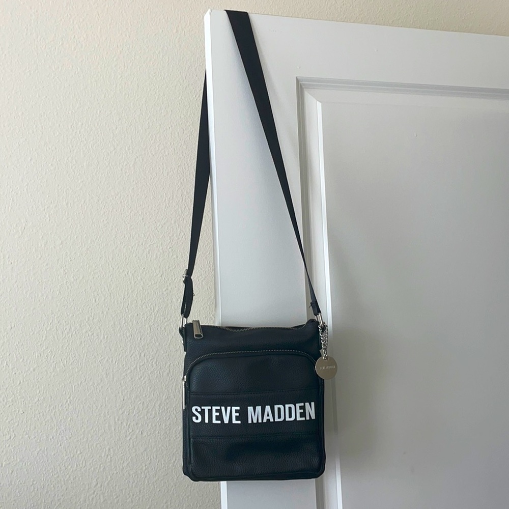 STEVE MADDEN Cross Body Purse